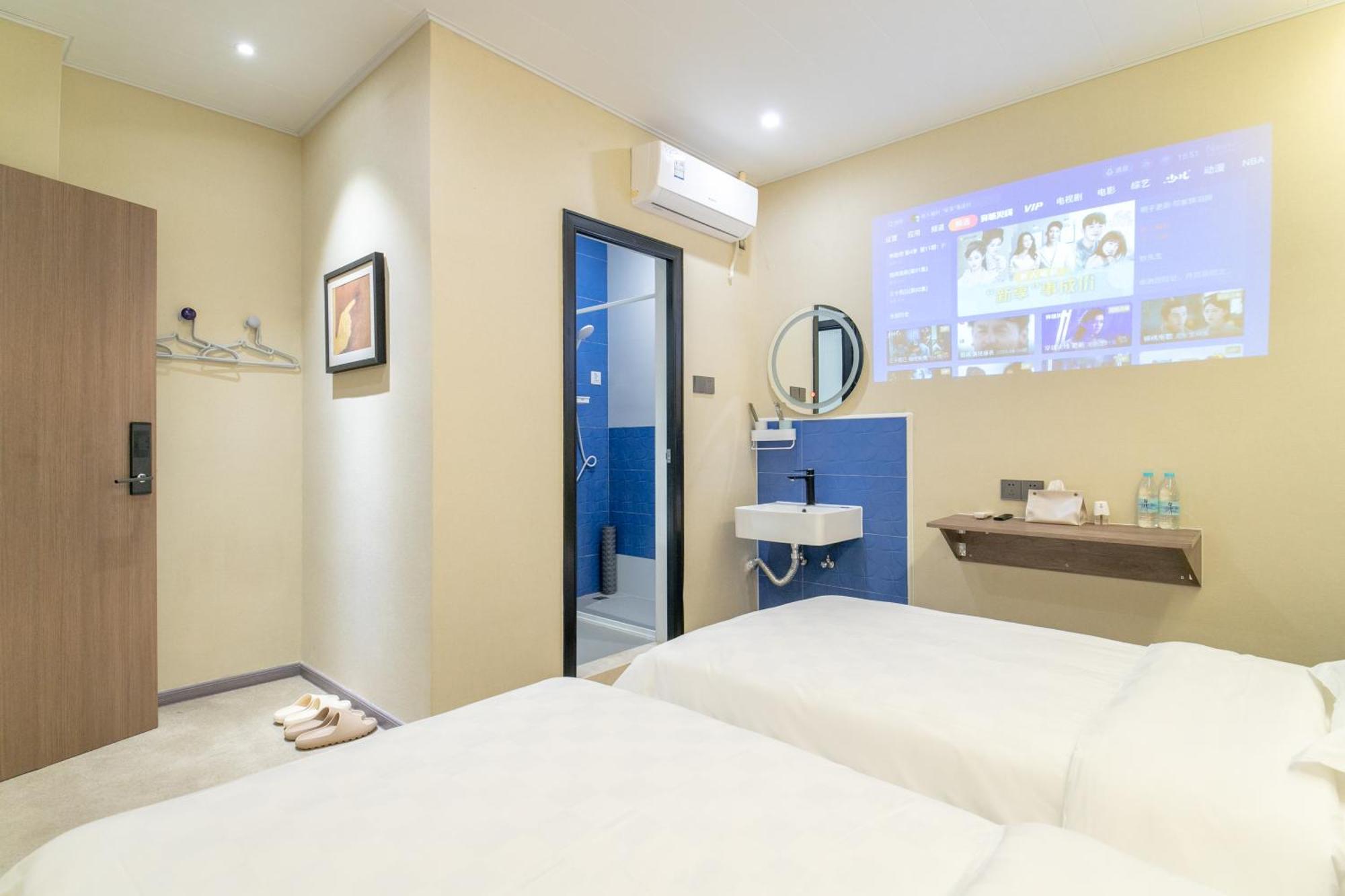 Puzzle Hotel Guangzhou Fenghuang New Village Subway Station Luaran gambar